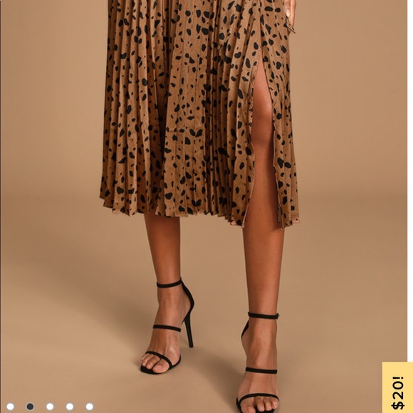 LAST ONE! Moon River Such A Dream Leopard Skirt - Picture 5 of 9